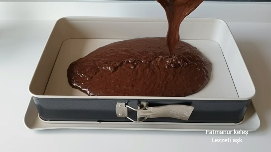 bol çikolatalı pasta