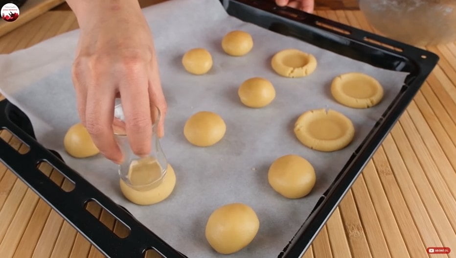 elmalı kurabiye yapım aşamaları